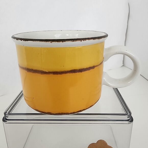 Stonehenge Midwinter "Sun" Tea Coffee Mug Yellow Cream Orange New Made England - Picture 4 of 6